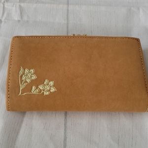 Ventage purse